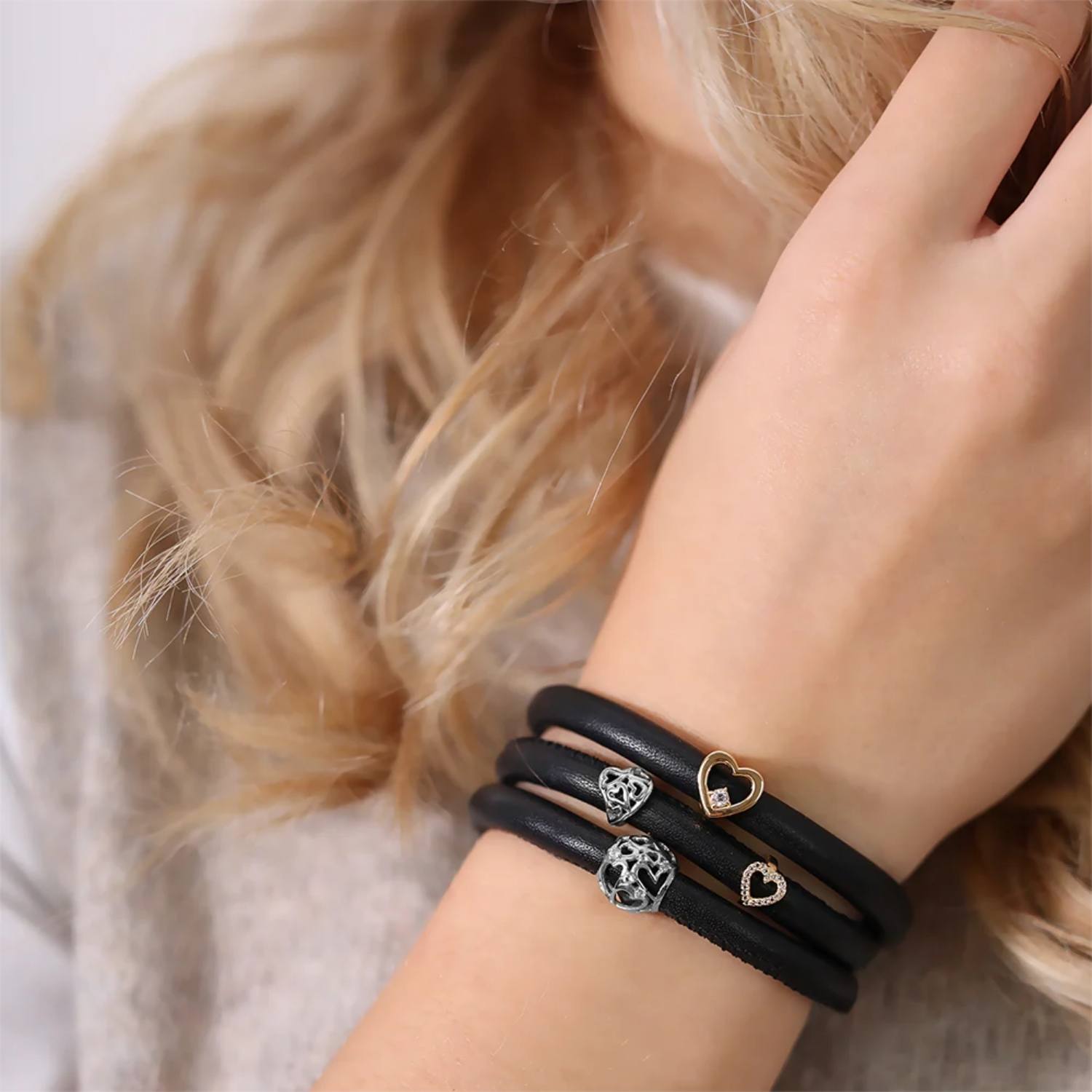 DETAIL255736