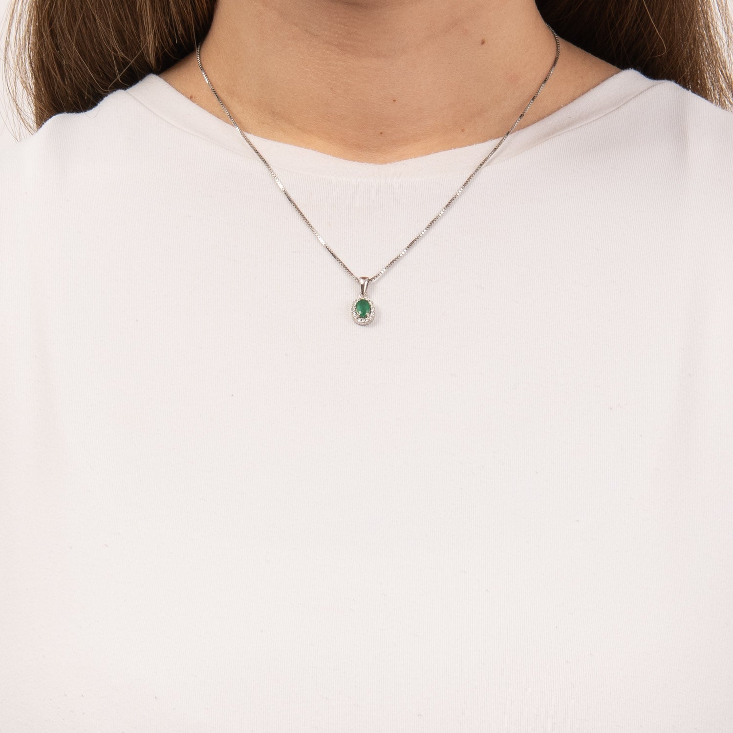 DETAIL243298
