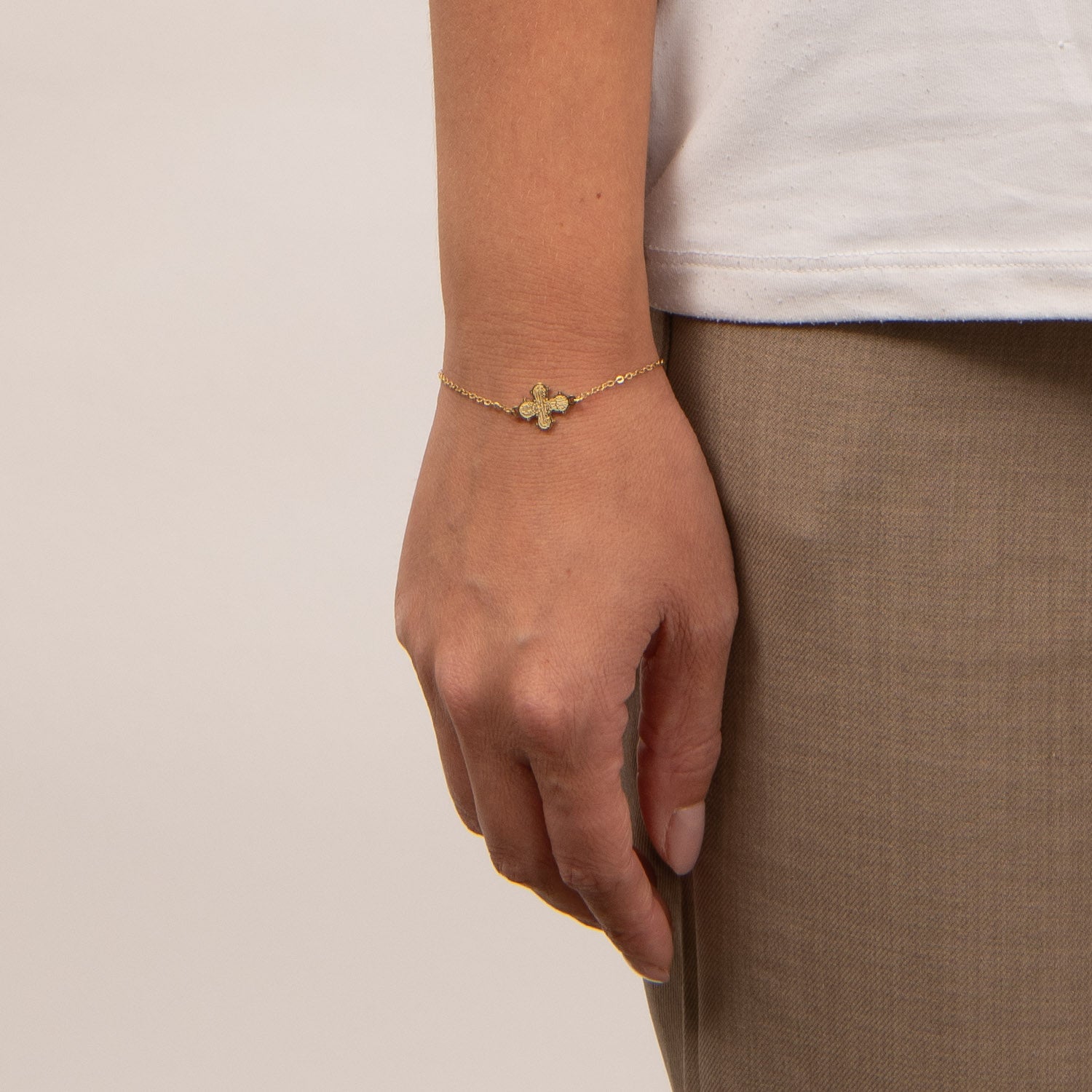 DETAIL254044