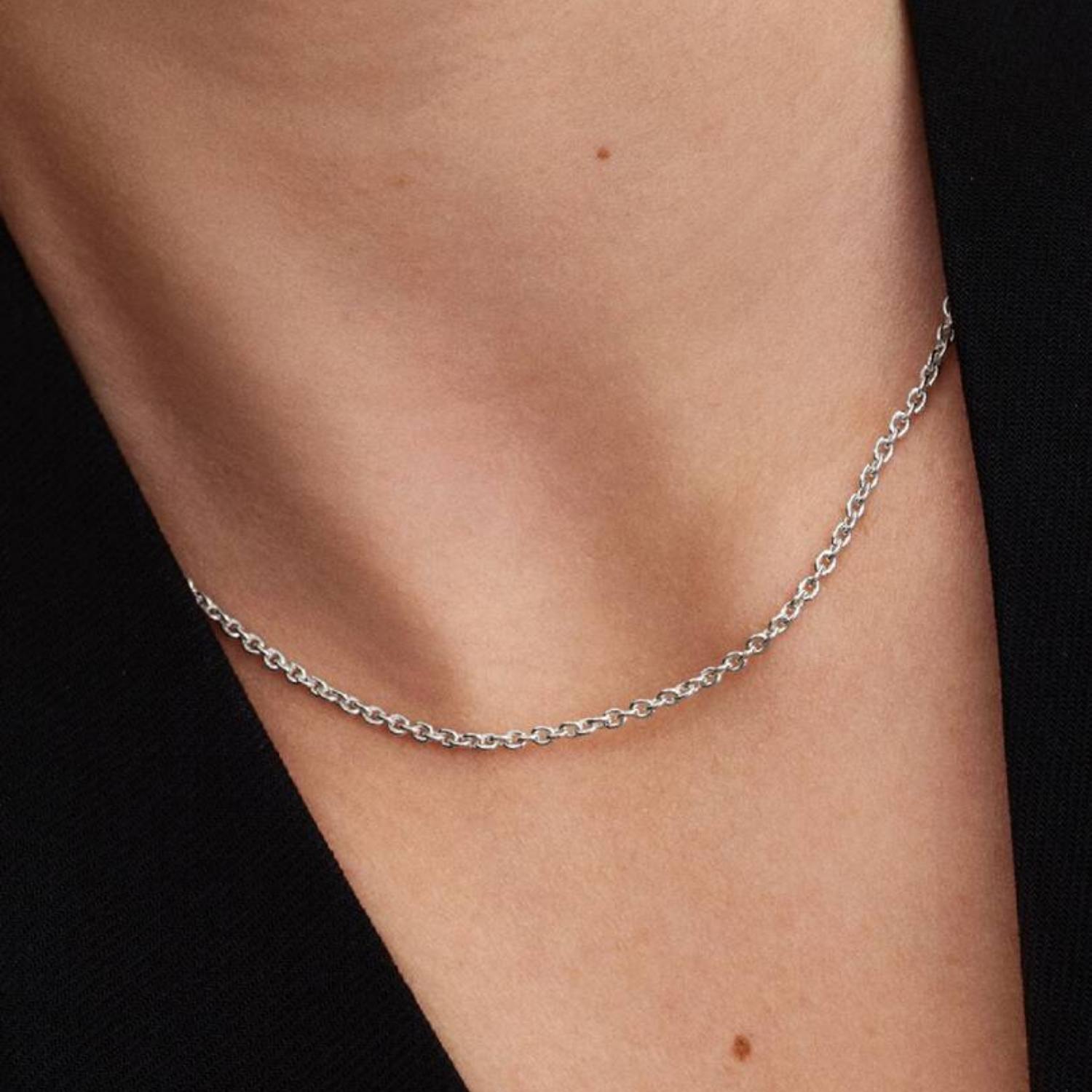 DETAIL247695