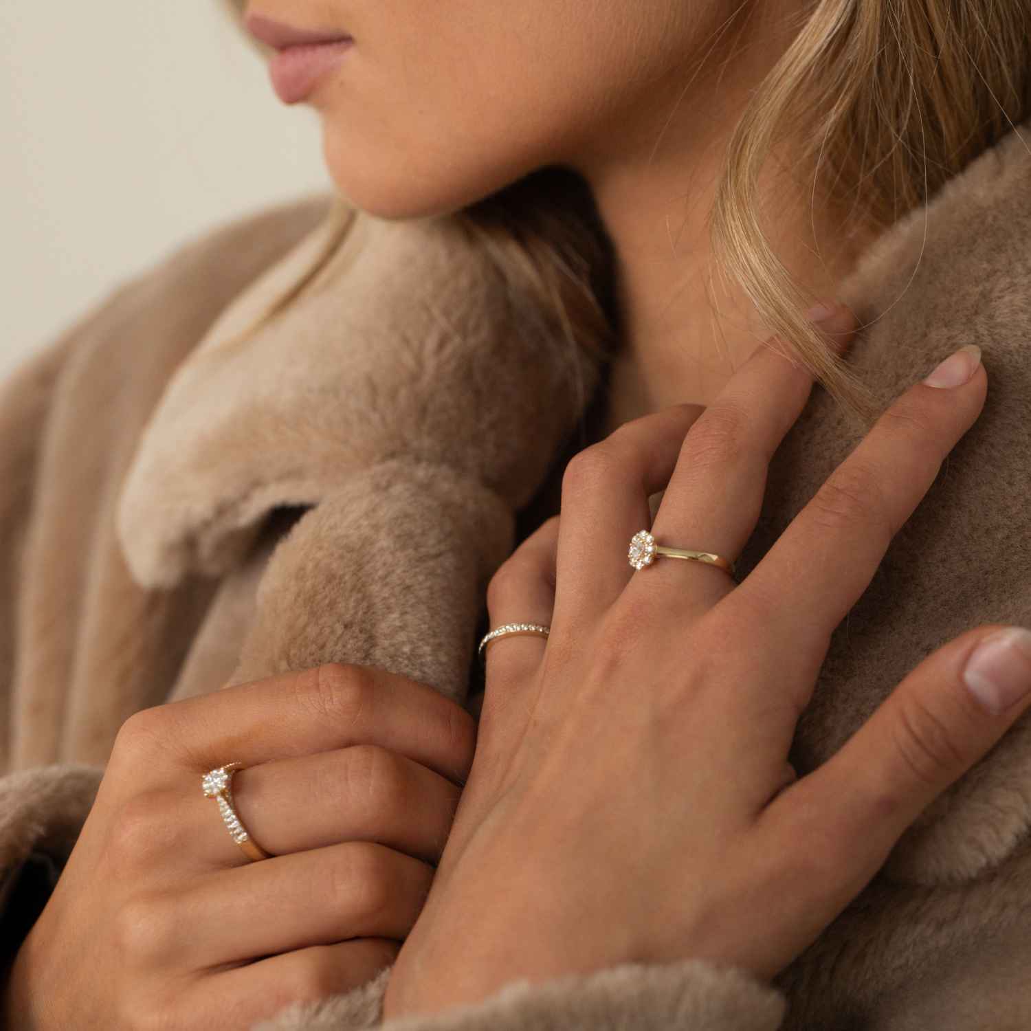 DETAIL256369