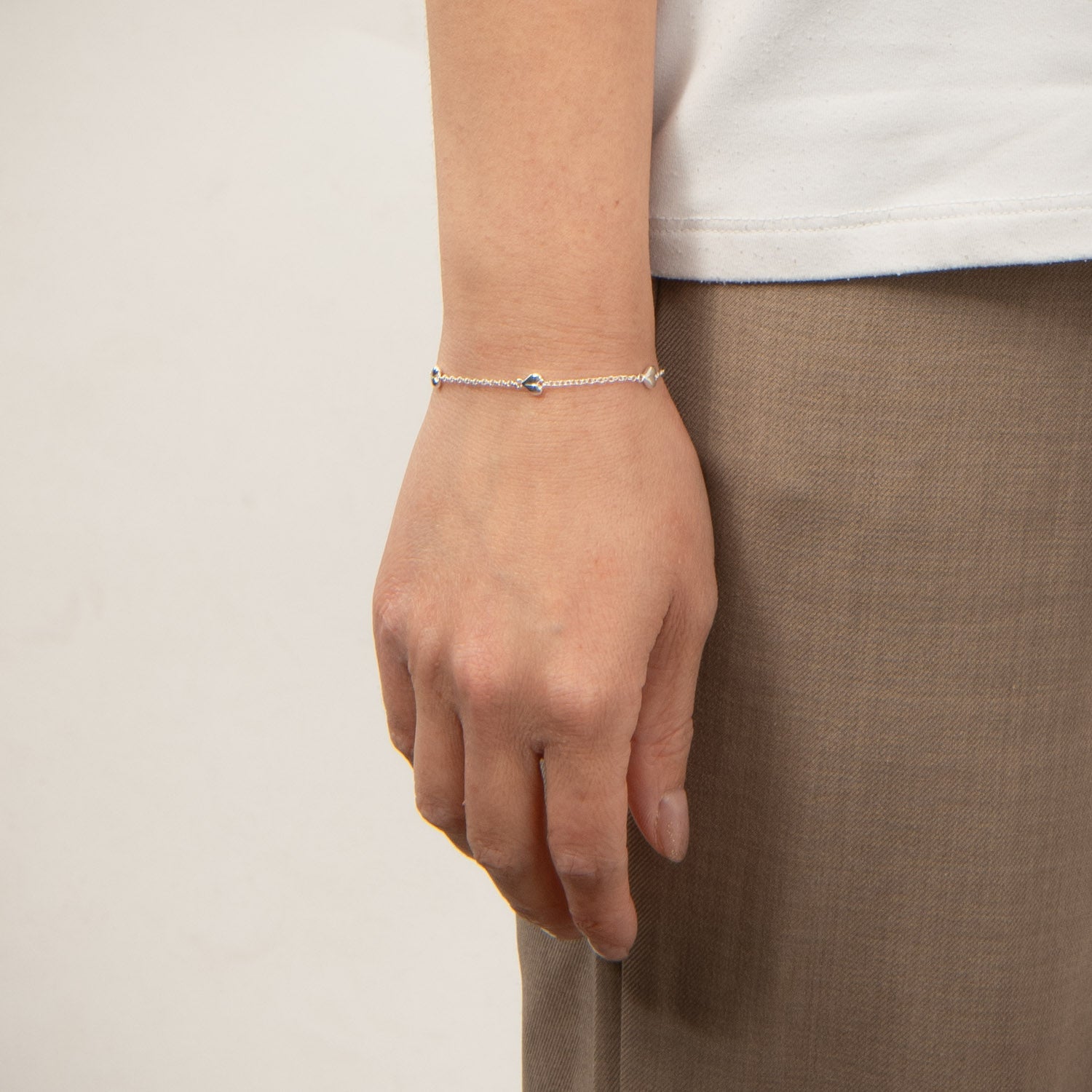 DETAIL237573