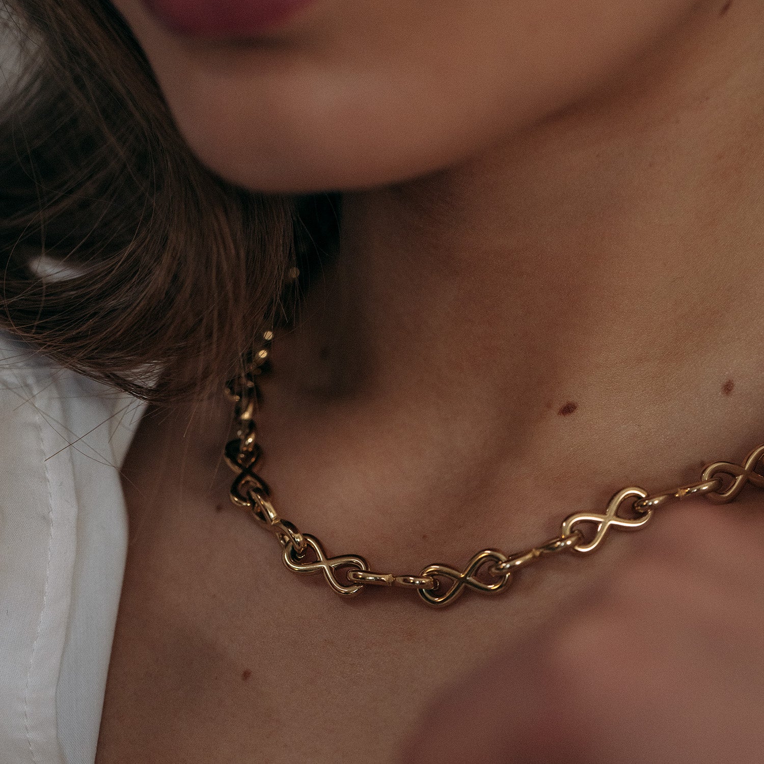 DETAIL243370