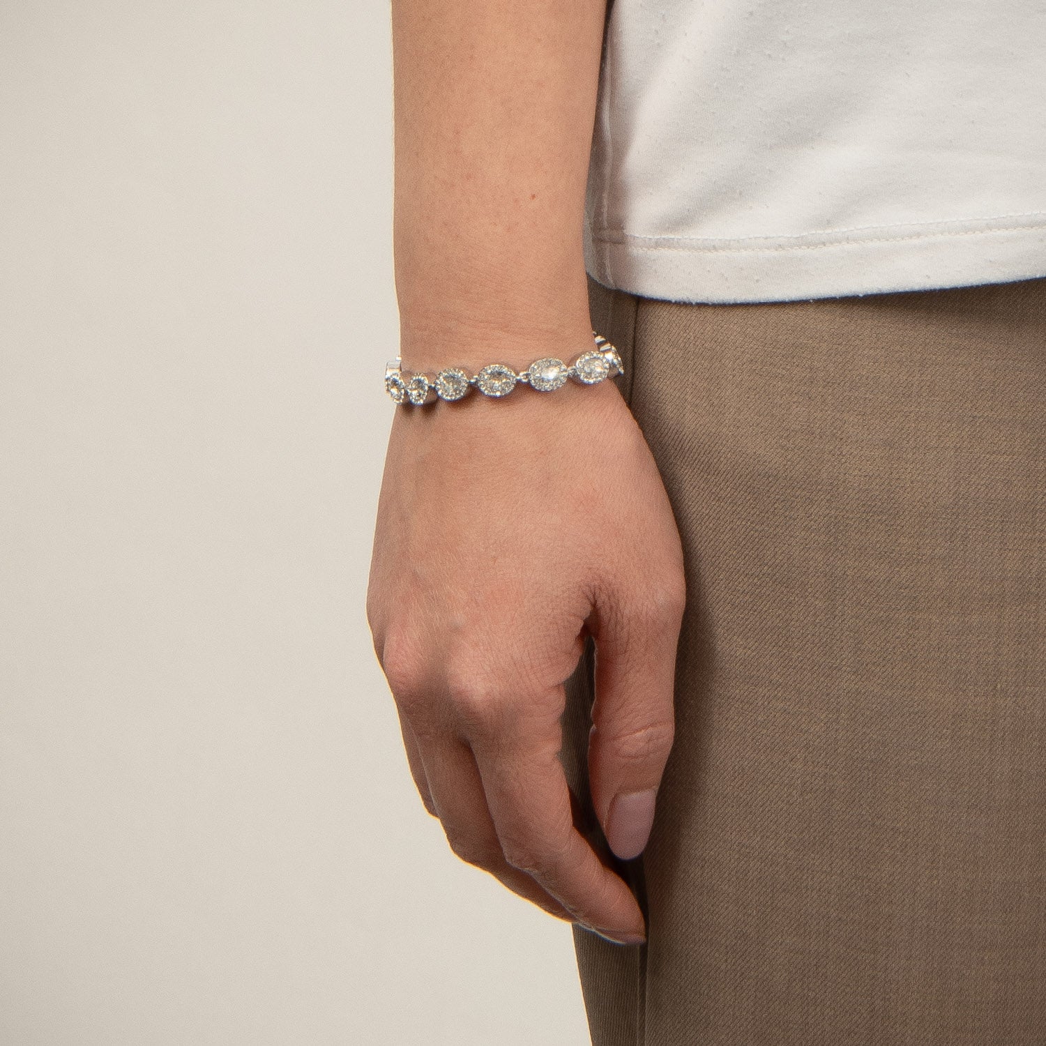 DETAIL238947