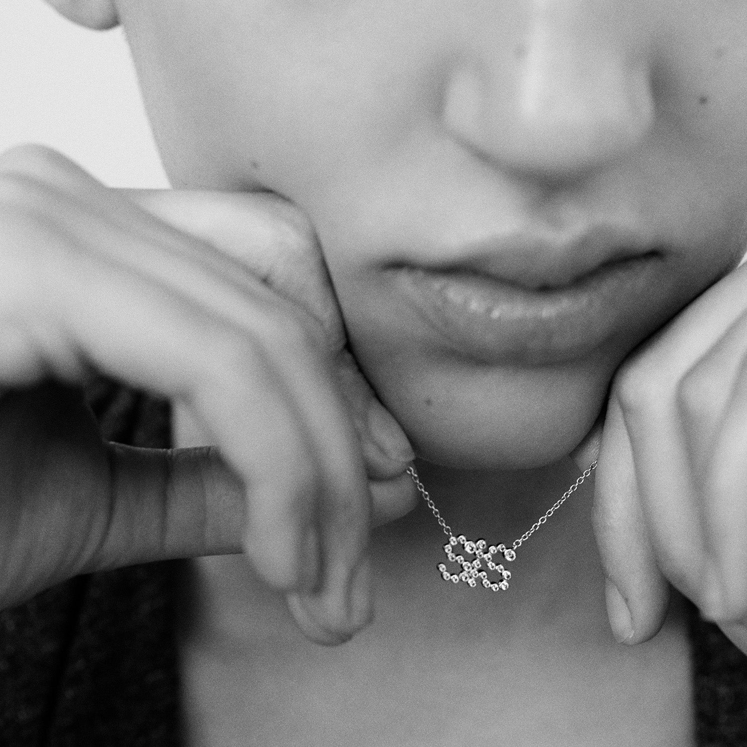 DETAIL242663