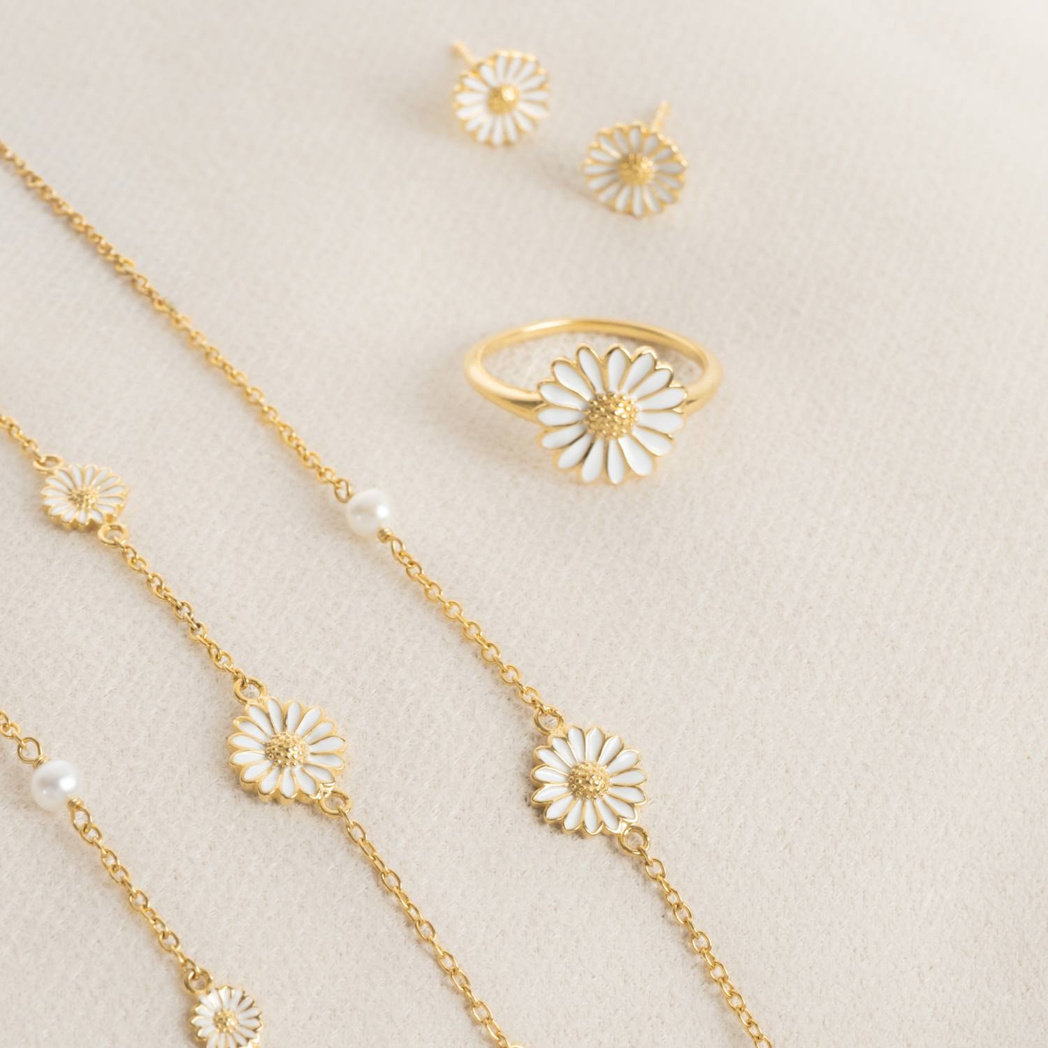 DETAIL242621