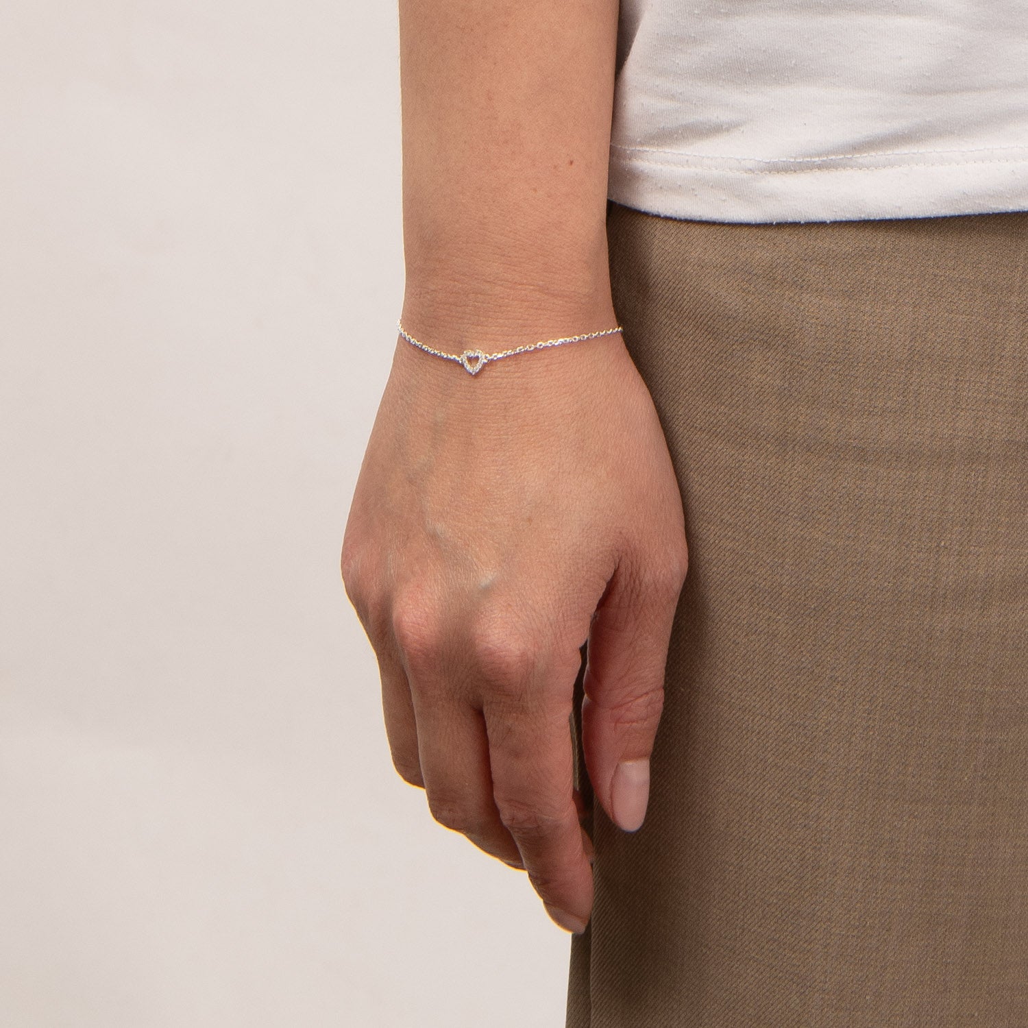 DETAIL243259