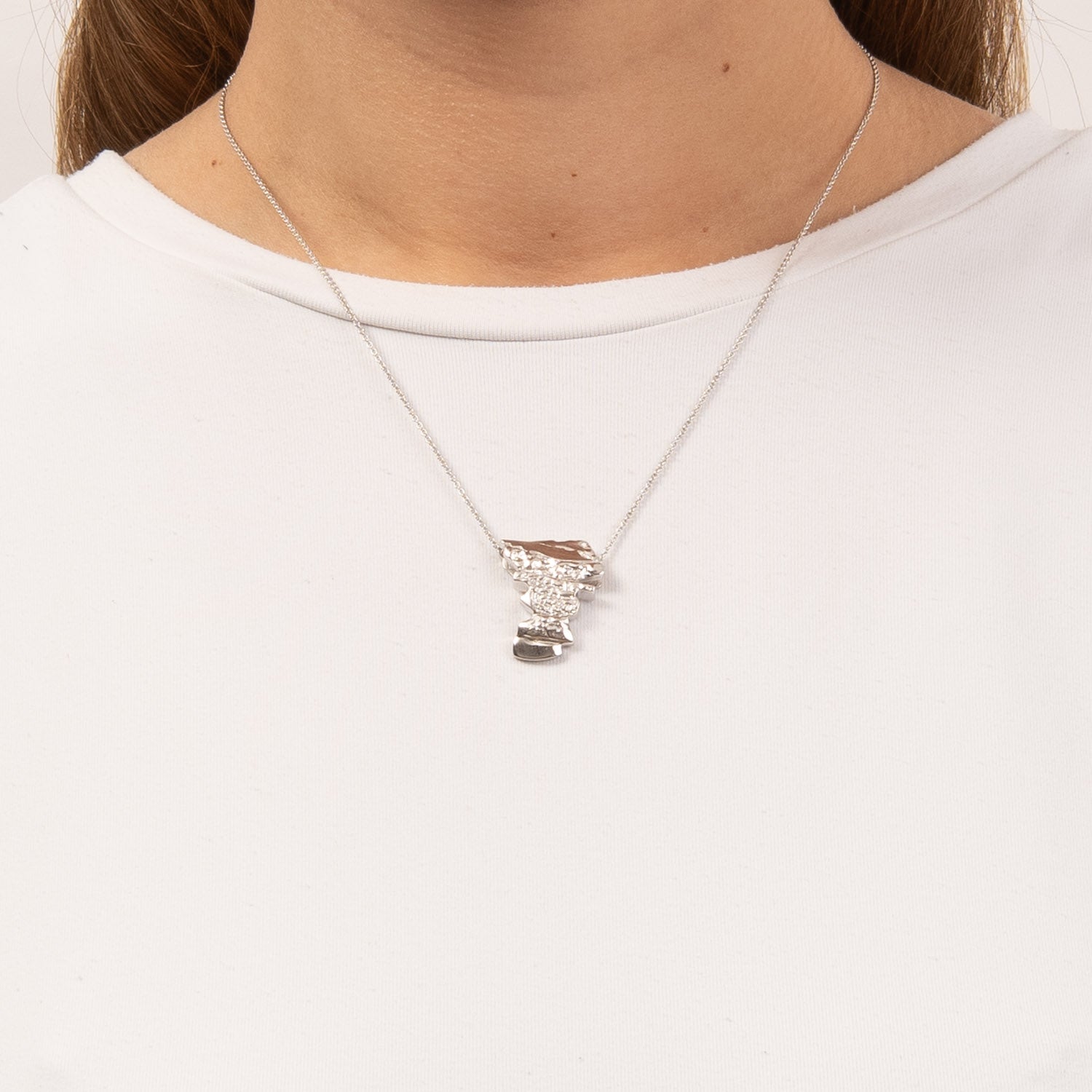 DETAIL254472