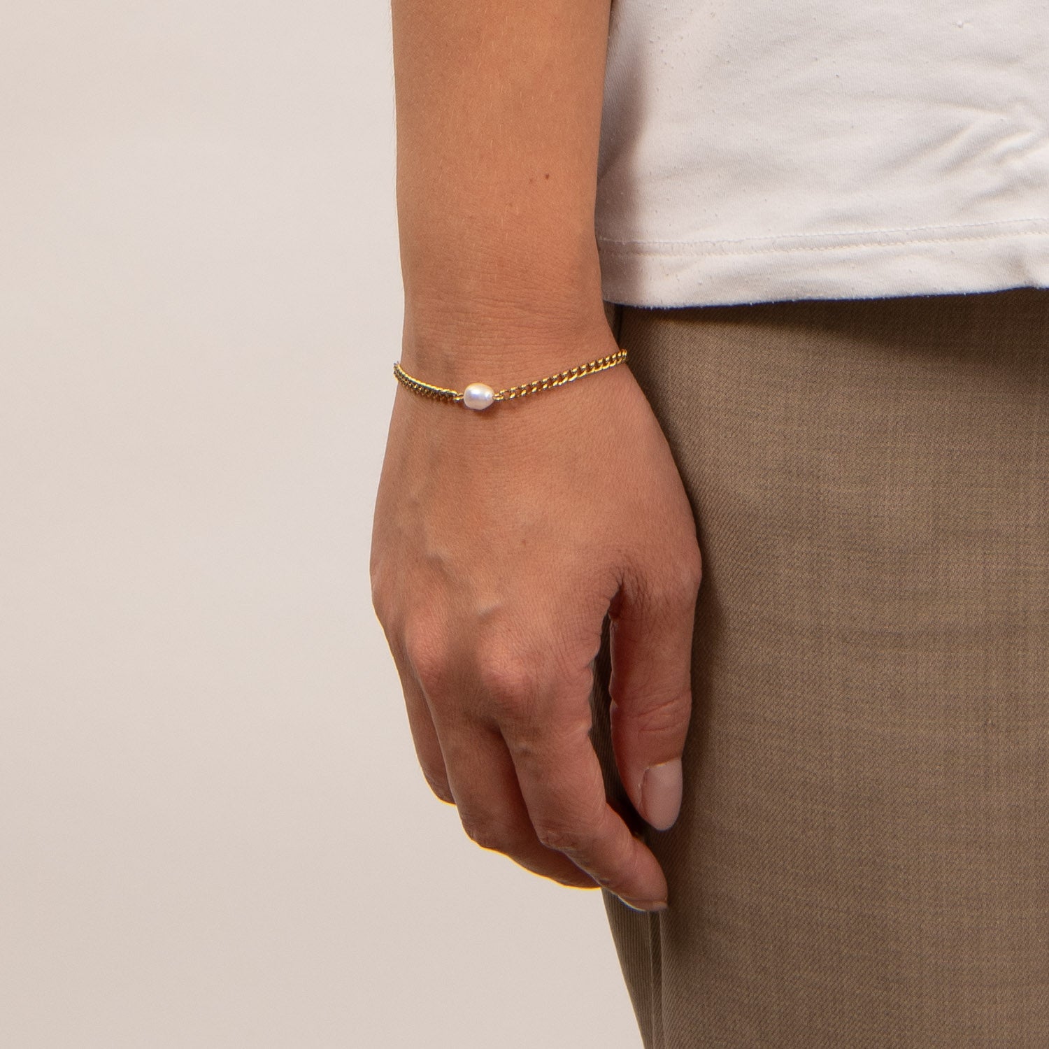 DETAIL253960