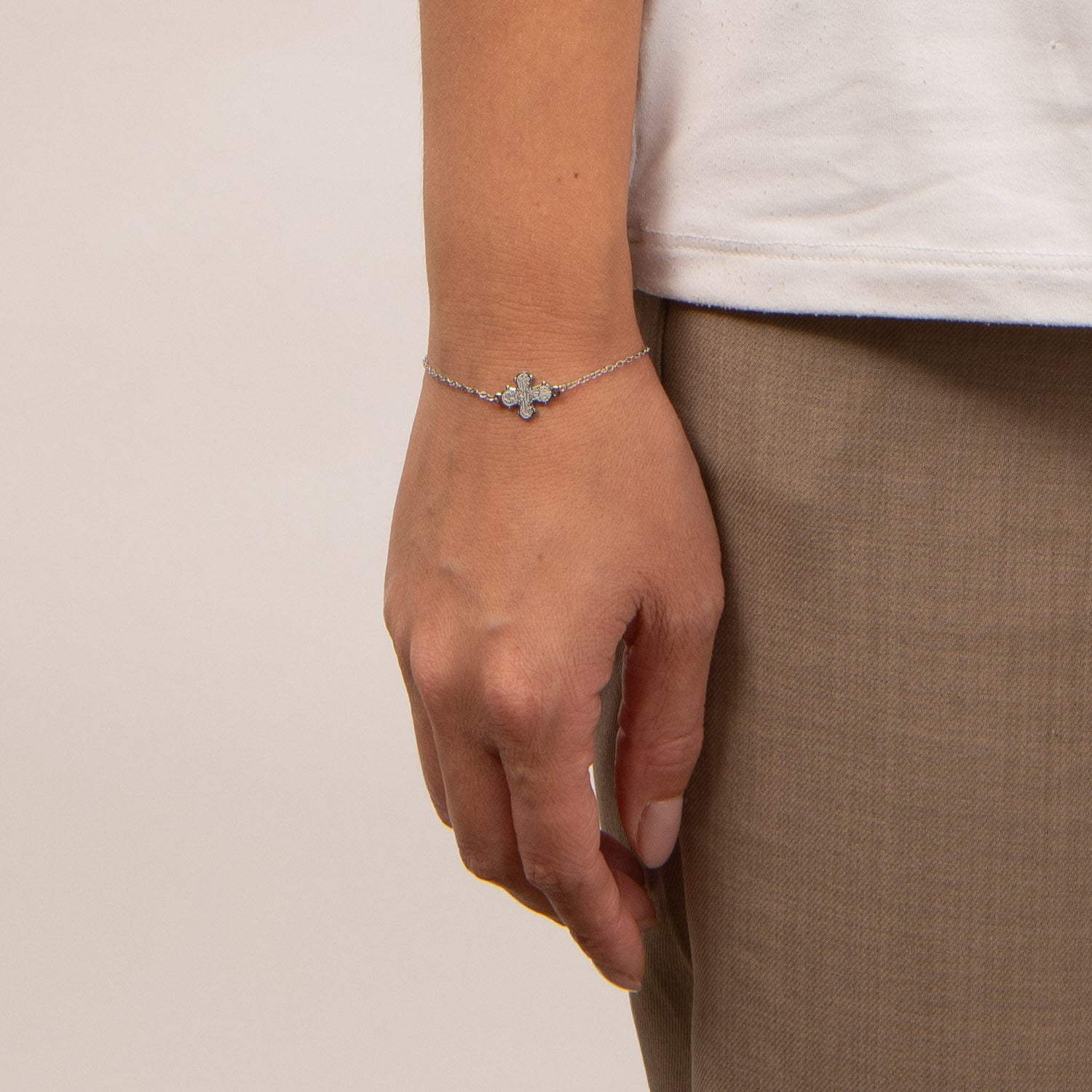 DETAIL254043