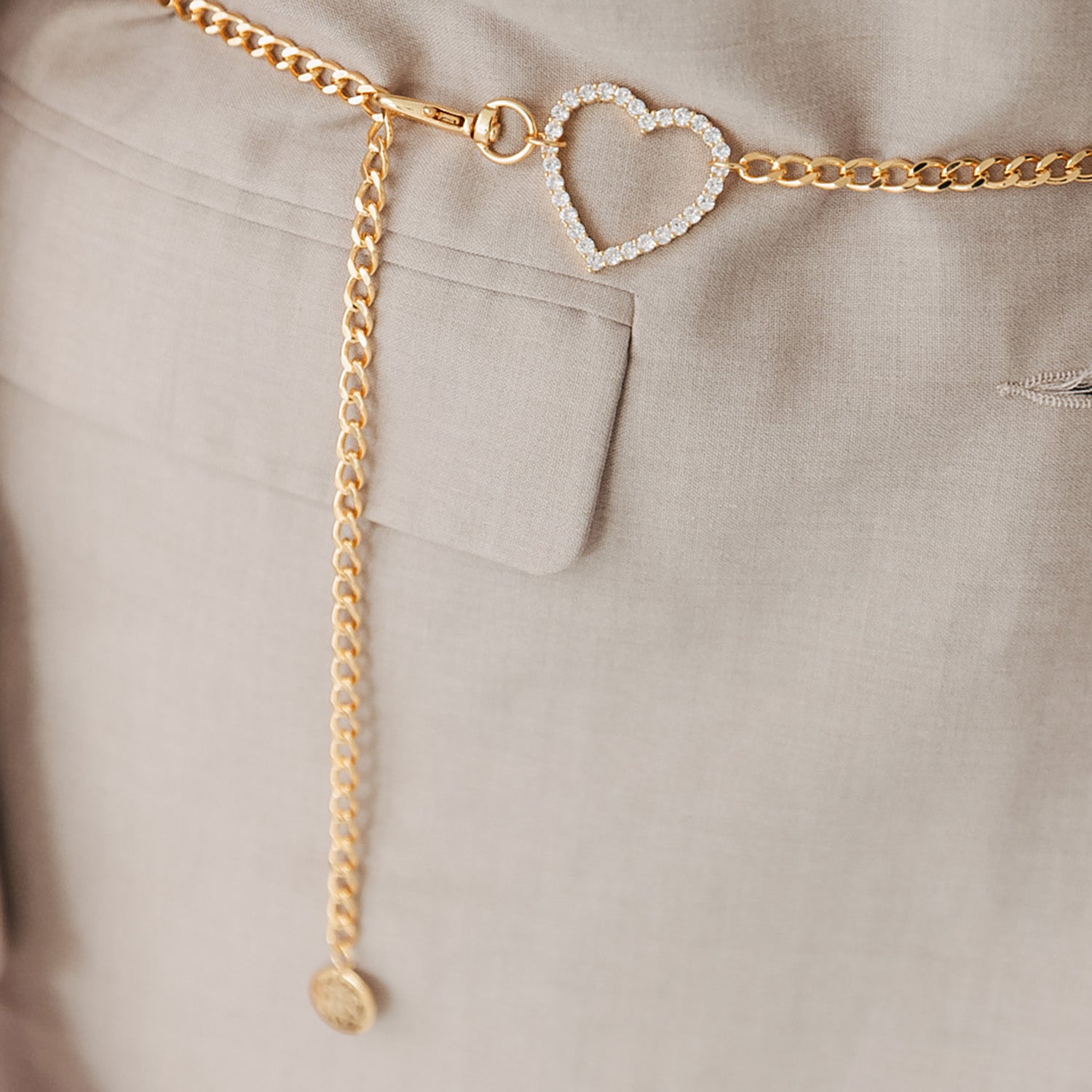DETAIL228903