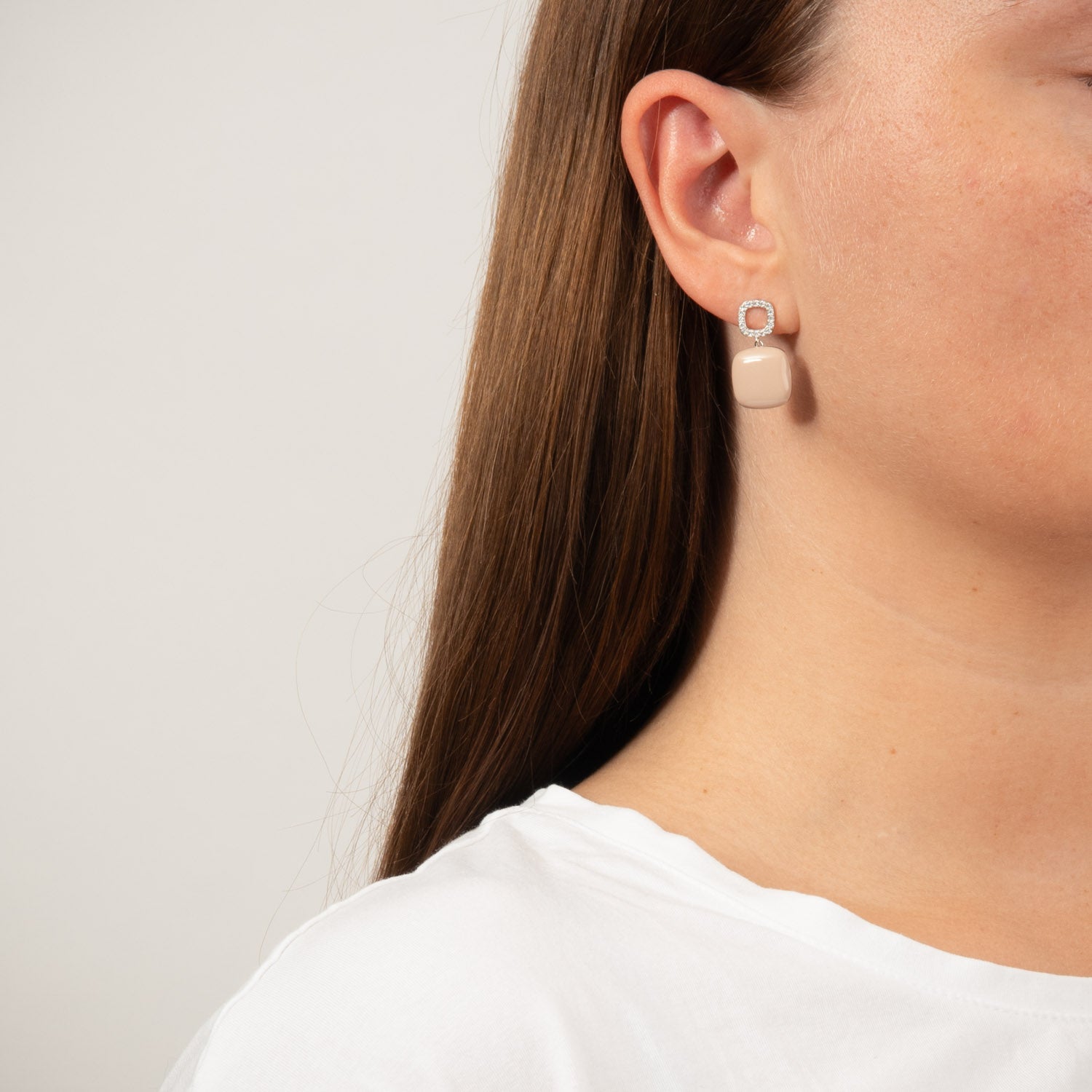 DETAIL213645