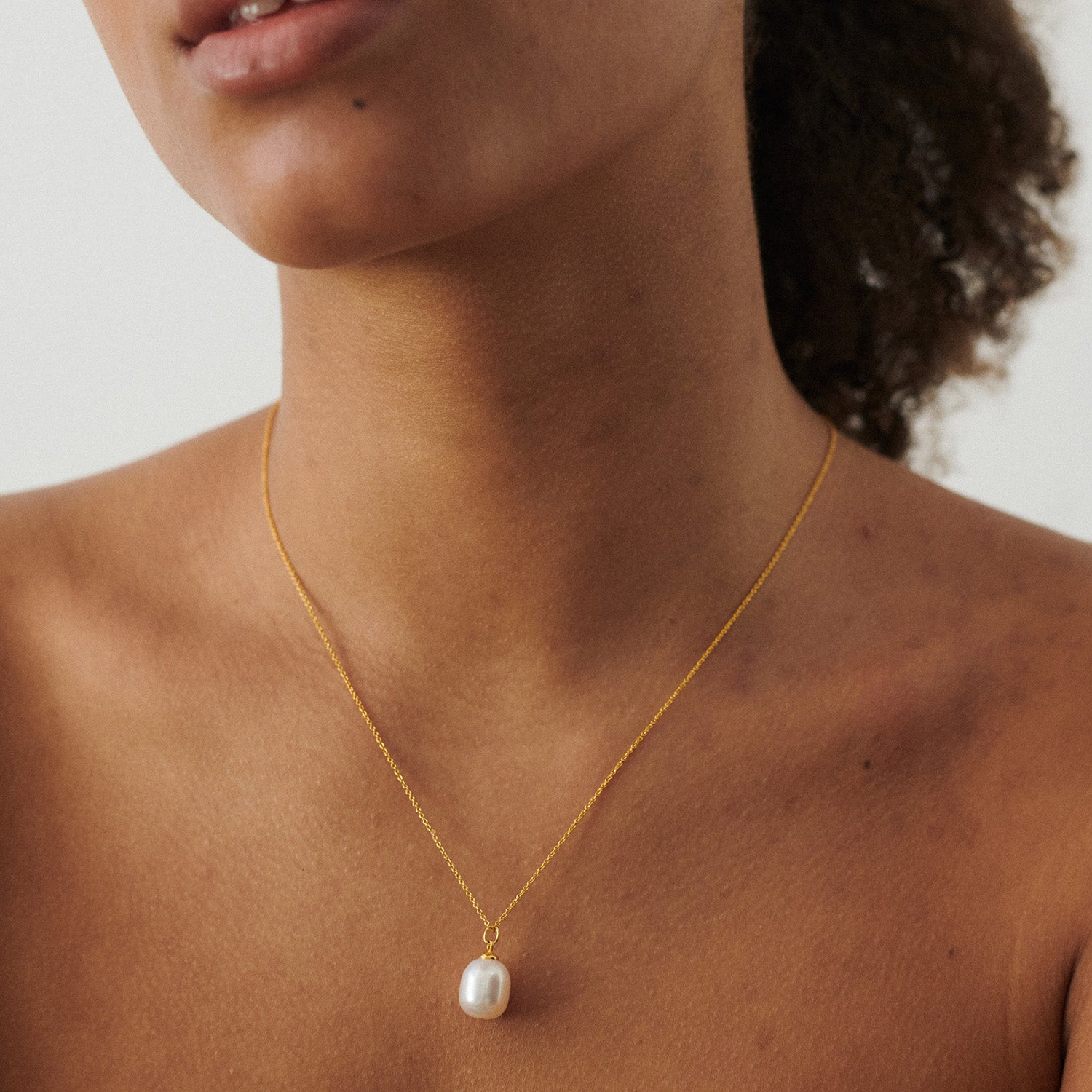 DETAIL215225